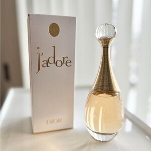 Dior J'adore Perfume